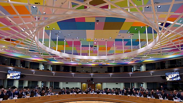 Difesa europea: aumentare la spesa comune per la NATO Difesa europea: aumentare la spesa comune per la NATO