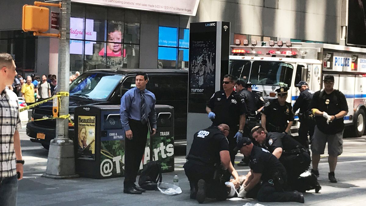 Une voiture fonce sur des piétons à Times Square : un mort et plusieurs blessés
