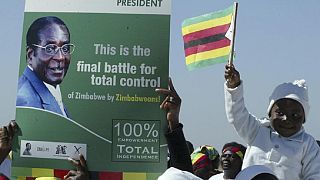 Zimbabwe's economy is 'increasingly fragile' - UK disagrees with Mugabe