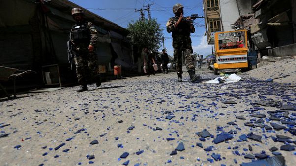 مقتل 11 من عائلة واحدة في انفجار قنبلة في أفغانستان مقتل 11 من عائلة واحدة في انفجار قنبلة في أفغانستان