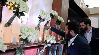 Égypte : cérémonie d'hommage aux victimes du vol d'Egyptair un an après le crash