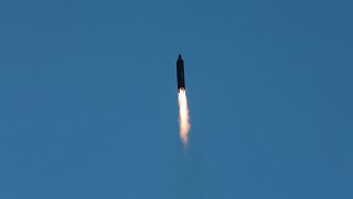 Coreia do Norte lança míssil de porte médio