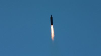 Coreia do Norte lança míssil de porte médio
