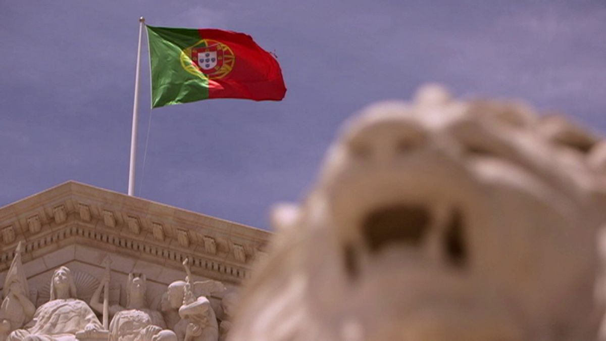 Португалия привела бюджет в норму