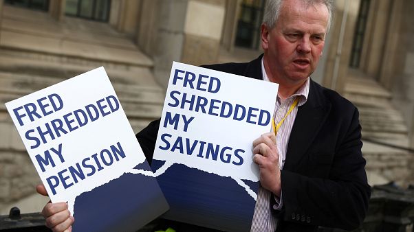Processo que opõe pequenos accionistas ao Royal Bank of Scotland adiado por 24 horas Processo que opõe pequenos accionistas ao Royal Bank of Scotland adiado por 24 horas
