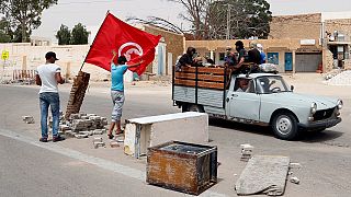 Tunisia forces clash with protesters trying to take over gas pumping station