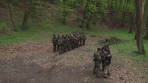 Παραστρατιωτική εκπαίδευση στα πολωνικά δάση