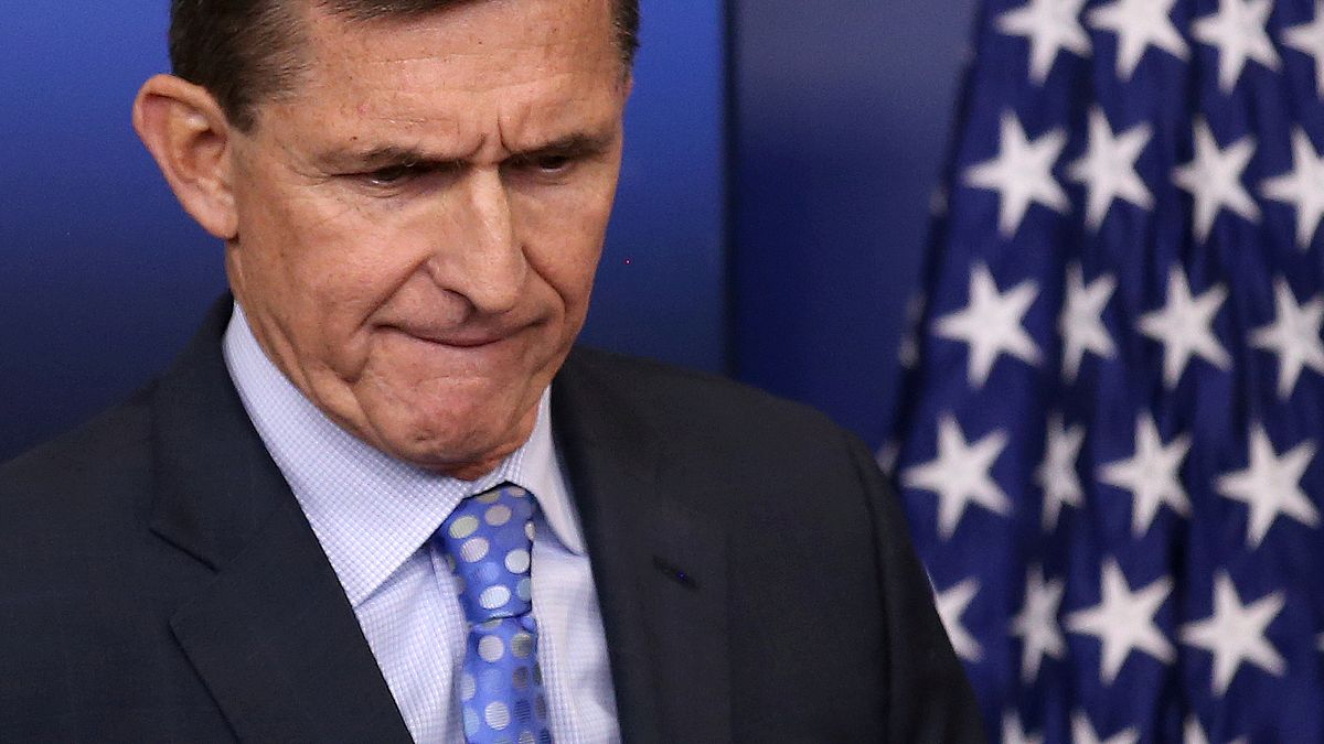 EUA: Flynn recusa cumprir intimação do Senado