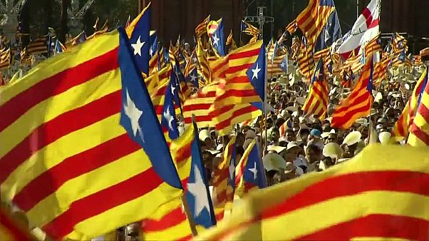 Catalogna:"Subito referendum sull'indipendenza. Rajoy:"E' un ricatto". Catalogna:"Subito referendum sull'indipendenza. Rajoy:"E' un ricatto".