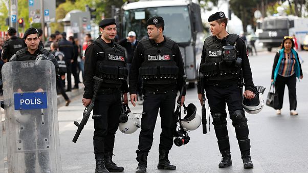 پیگرد قانونی ۱۴۴ مظنون به ارتباط با جنبش گولن در ترکیه پیگرد قانونی ۱۴۴ مظنون به ارتباط با جنبش گولن در ترکیه