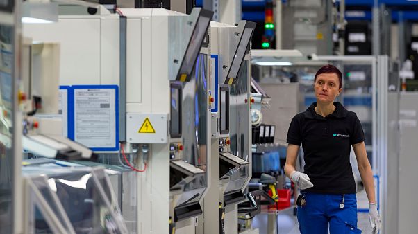 Economia alemã continua a crescer Economia alemã continua a crescer