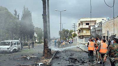 Autóbomba robbant Homszban