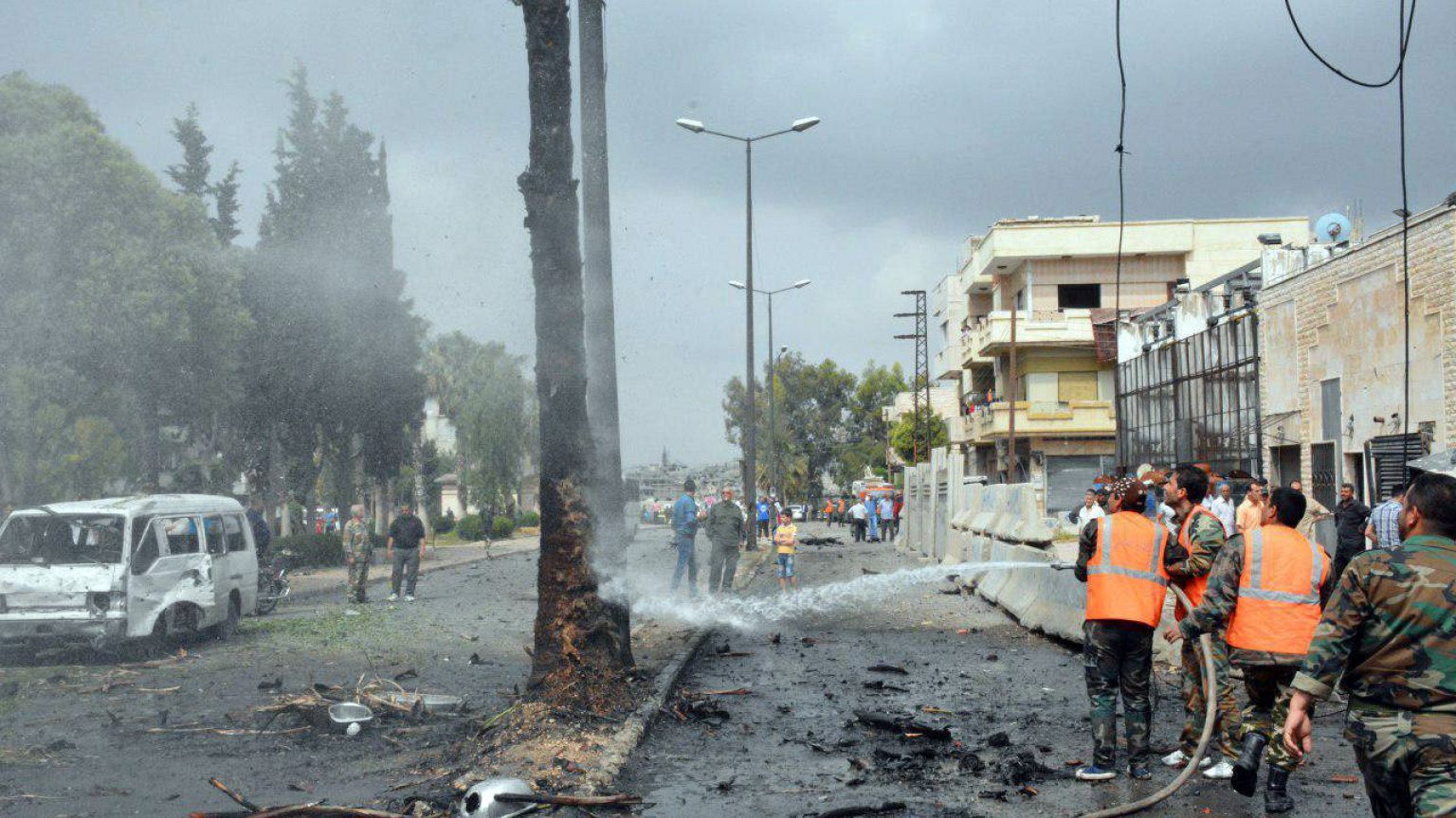 Autobombenanschläge in Damaskus und Homs