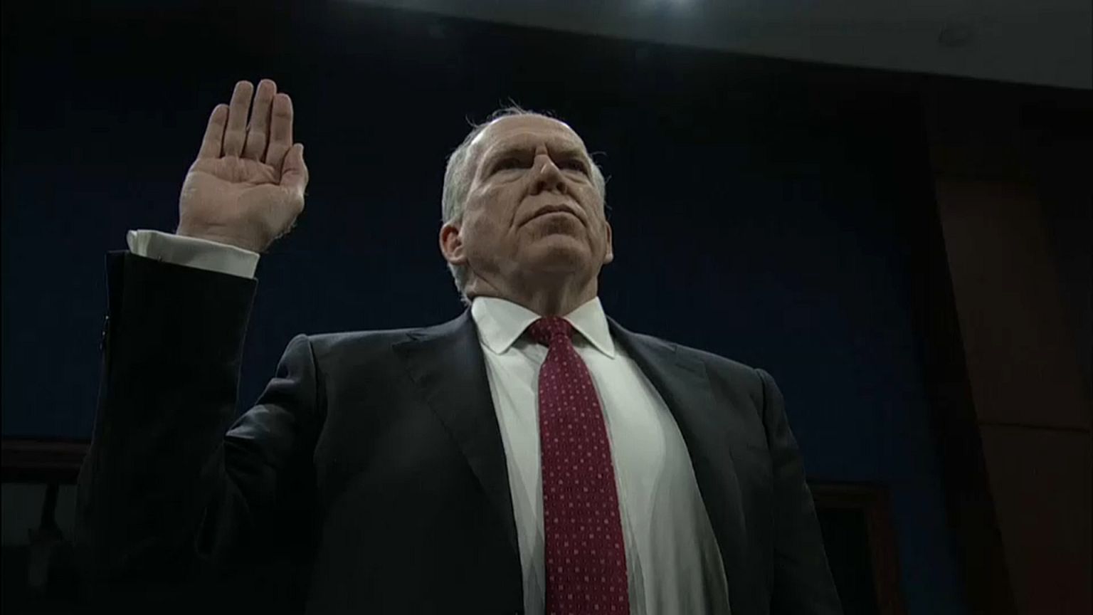 Ex-chefe da Cia denuncia interferência "descarada" da Rússia