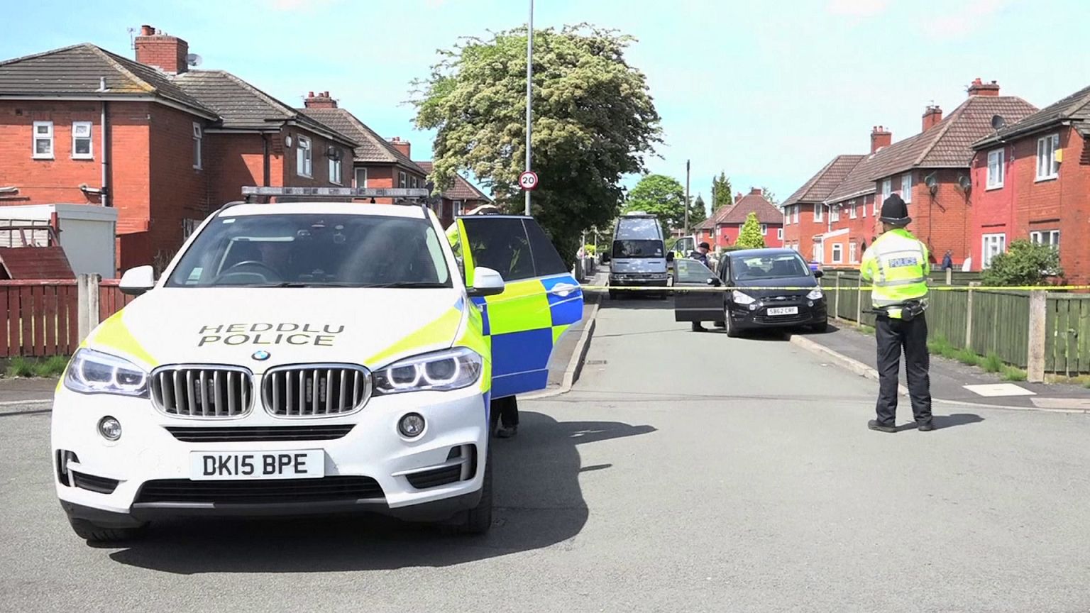 Manchester: Theresa May innalza il livello d'allerta nel Regno Unito