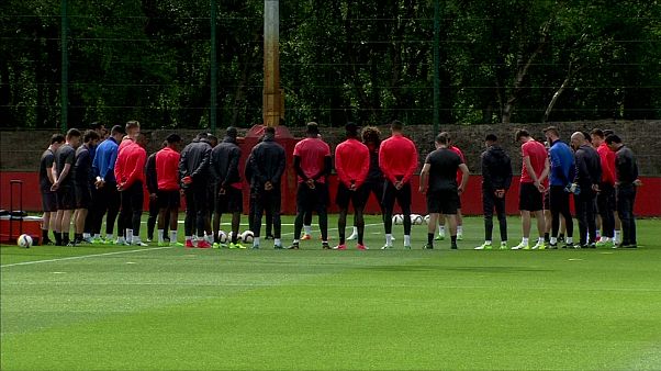 Fekete karszalaggal játszik a Mancheter United Fekete karszalaggal játszik a Mancheter United