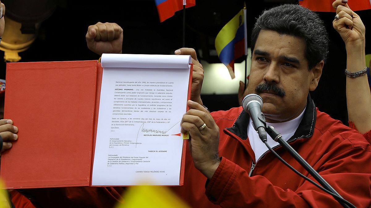Nicolás Maduro activa el proceso para reescribir la Constitución