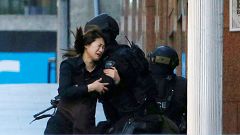 Sydney-túszdráma: túl lassan cselekedtek a rendőrök