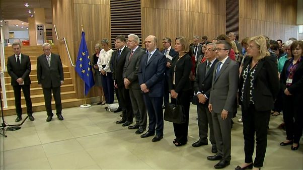 Les Européens "pleurent avec le peuple britannique" Les Européens "pleurent avec le peuple britannique"