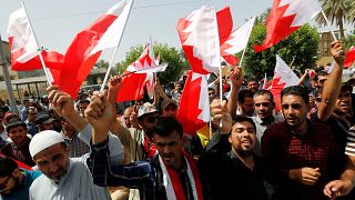 تظاهرات شیعیان عراقی در برابر سفارت بحرین در بغداد