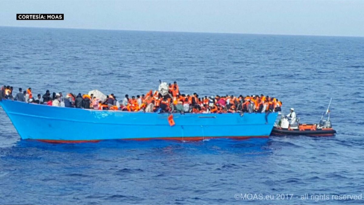 Al menos 34 inmigrantes mueren en un naufragio en las costas libias