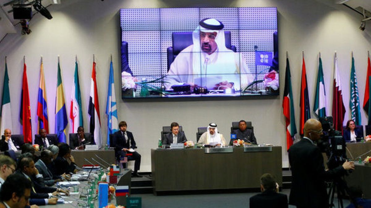 OPEC fördert weiter weniger - Ölpreis sinkt trotzdem