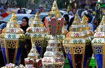 عدد من الدول العربية تعلن السبت أول أيام رمضان والبقية تنتظر المزيد من التحري