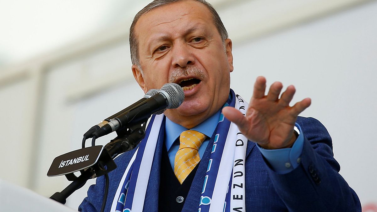اردوغان به وزیر ورزش: واژه آرنا از نام ورزشگاه ها حذف شود