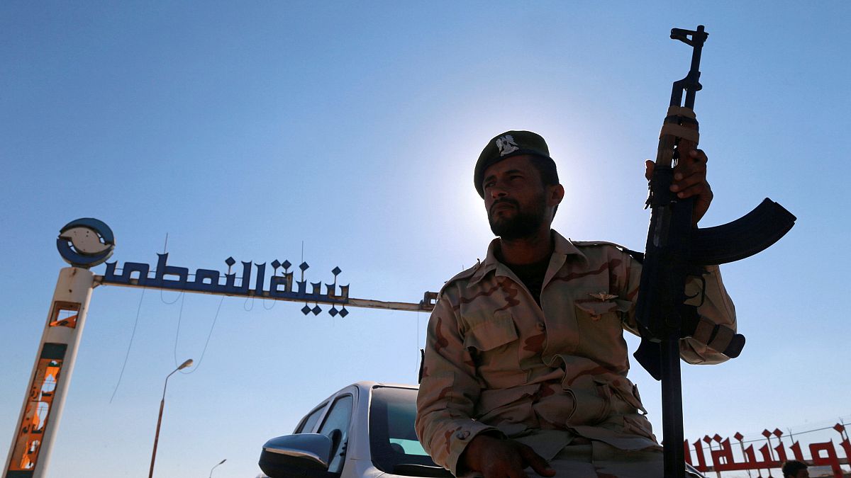 قوات حفتر تشارك في الضربات الجوية المصرية شرق ليبيا