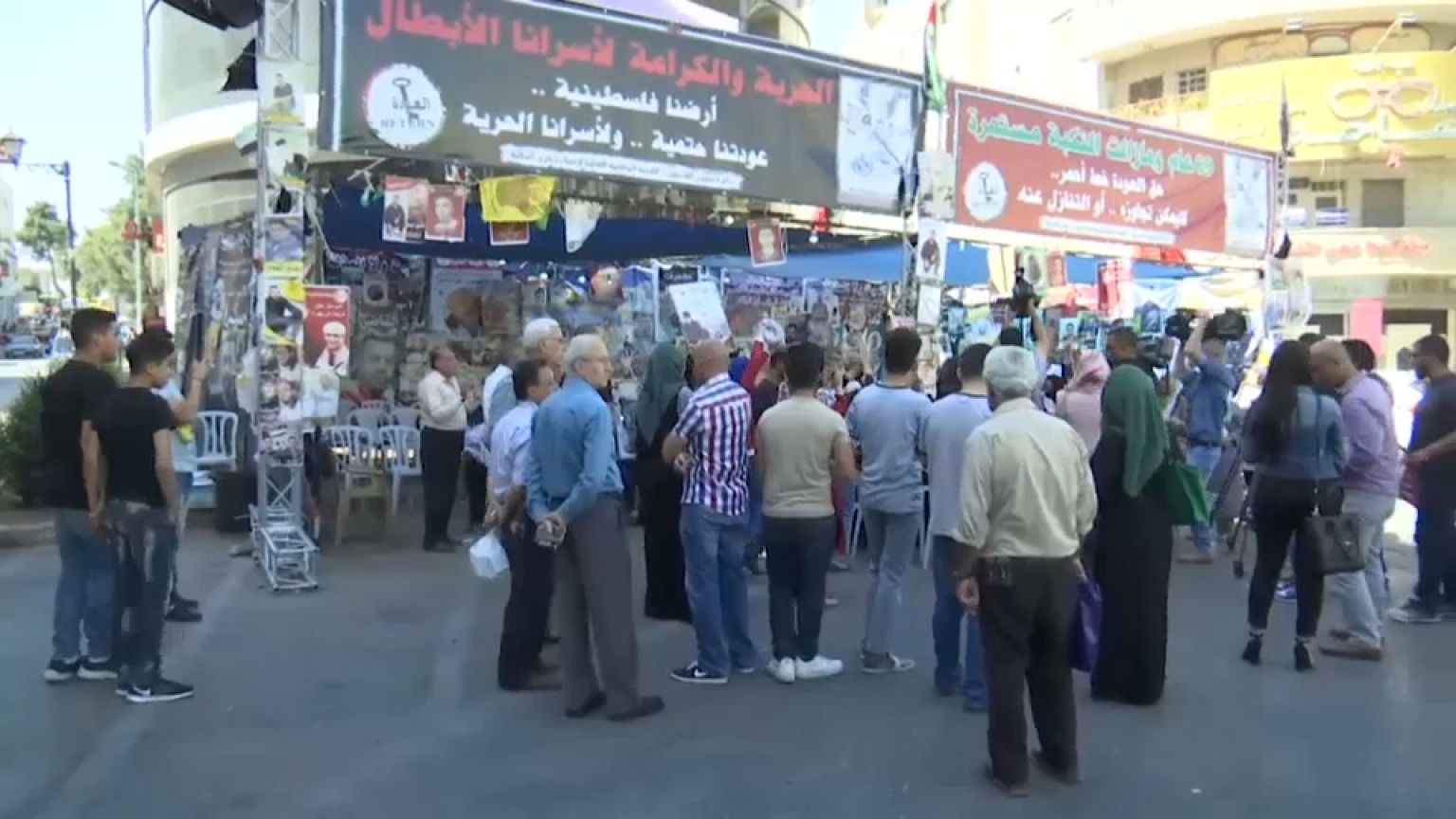 الأسرى الفلسطينيون يعلقون إضرابا دام 40 يوما بعد التوصل إلى اتفاق