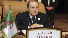 بوتفليقه يقيل وزير السياحي بعد ثلاثة أيام من تعيينه