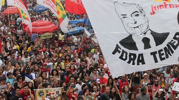 "Temer raus" - Musikalischer Protest gegen Brasiliens Präsidenten "Temer raus" - Musikalischer Protest gegen Brasiliens Präsidenten