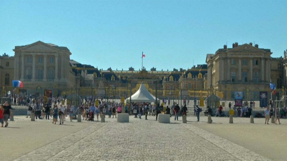 Macron empfängt Putin in Versailles