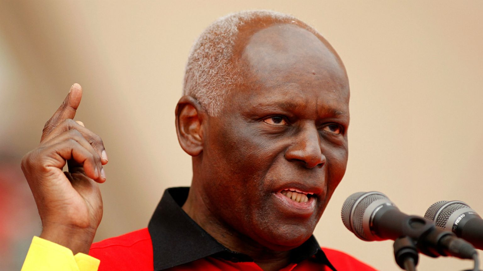 José Eduardo dos Santos está em Espanha por razões médicas