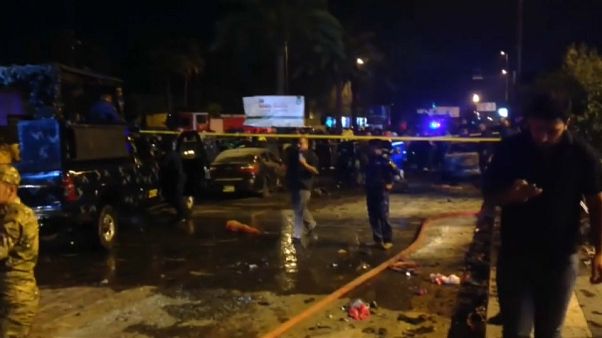 Bagdad: Autobombe tötet 13 Menschen Bagdad: Autobombe tötet 13 Menschen
