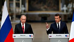 Macron'dan Kremlin destekli medyaya "yalana dayalı propaganda araçları"