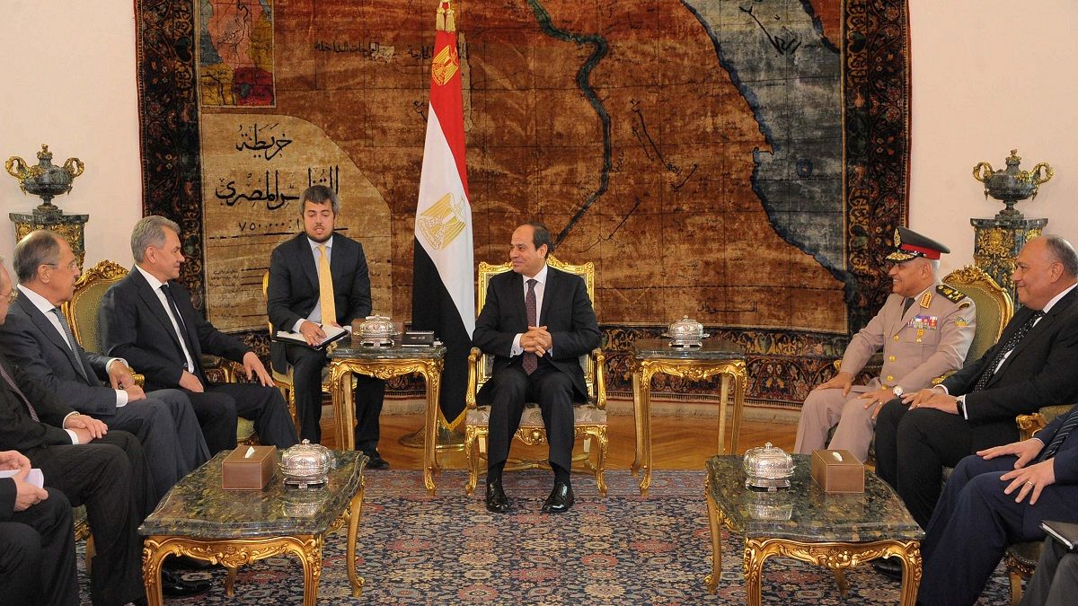 مصر برای مبارزه با شبه نظامیان اسلامگرا در انتظار کمک روسیه است