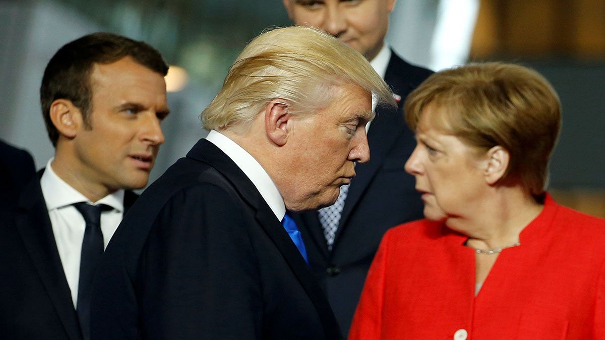 Germania: Merkel incontra Modi e attacca Trump