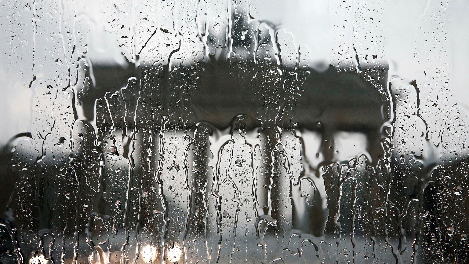 Nach der Hitze: Donner und Hagel über Berlin