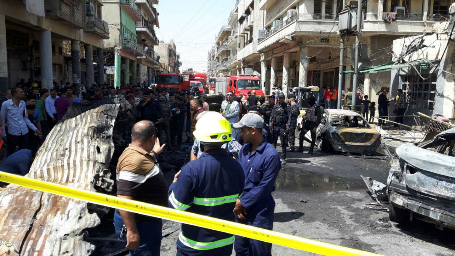 27 قتيلا في تفجيرين استهدفا بغداد واستمرار المعارك في الموصل
