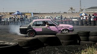Namibie : des femmes se lancent dans le rodéo automobile
