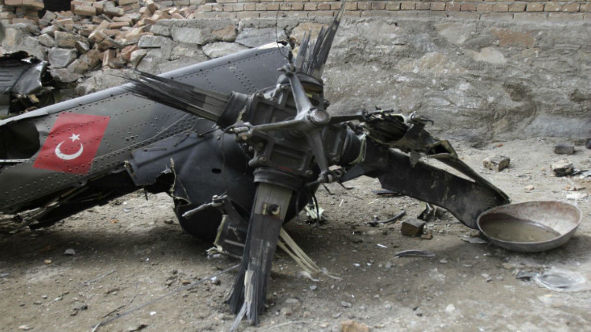 13 soldados morrem em acidente de helicóptero na Turquia