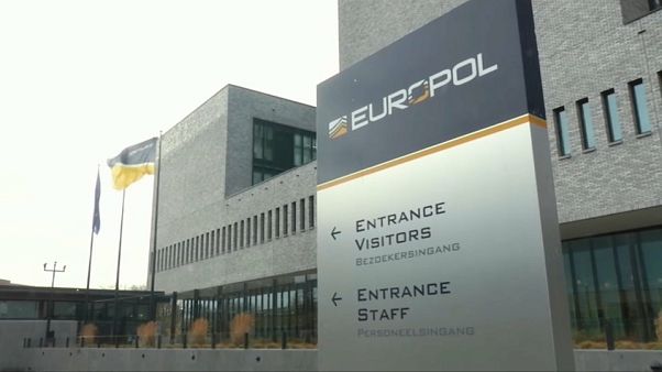 Europol: Lutar contra a pedofilia Europol: Lutar contra a pedofilia