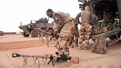 Mali : la force Barkhane met "hors de combat une vingtaine de terroristes"