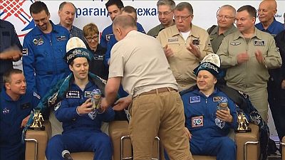Cazaquistão: Cosmonauta russo e astronauta francês regressam após seis meses no espaço