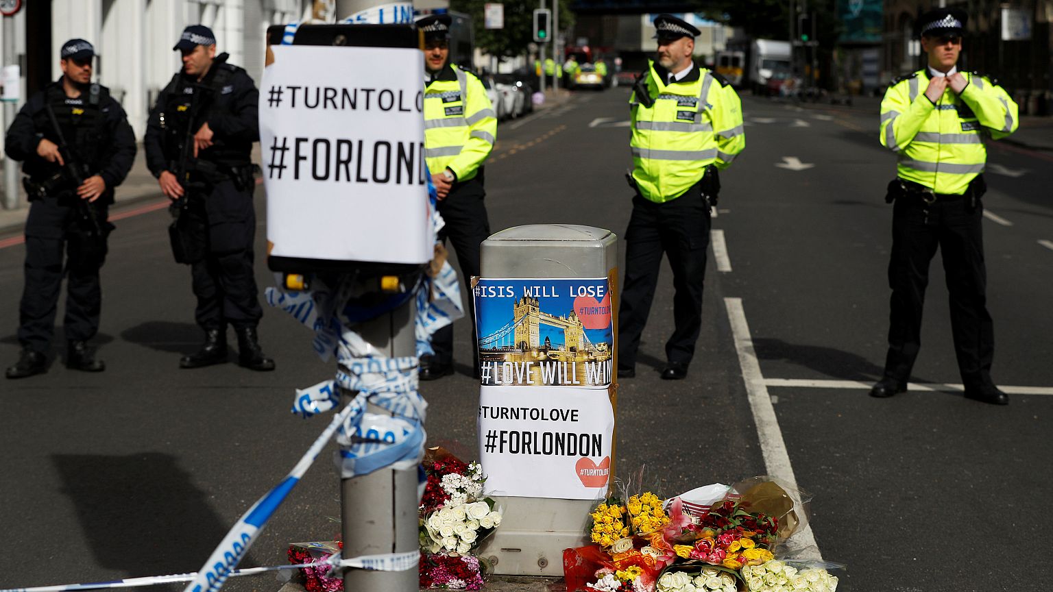 Doze suspeitos detidos após noite de terror em Londres