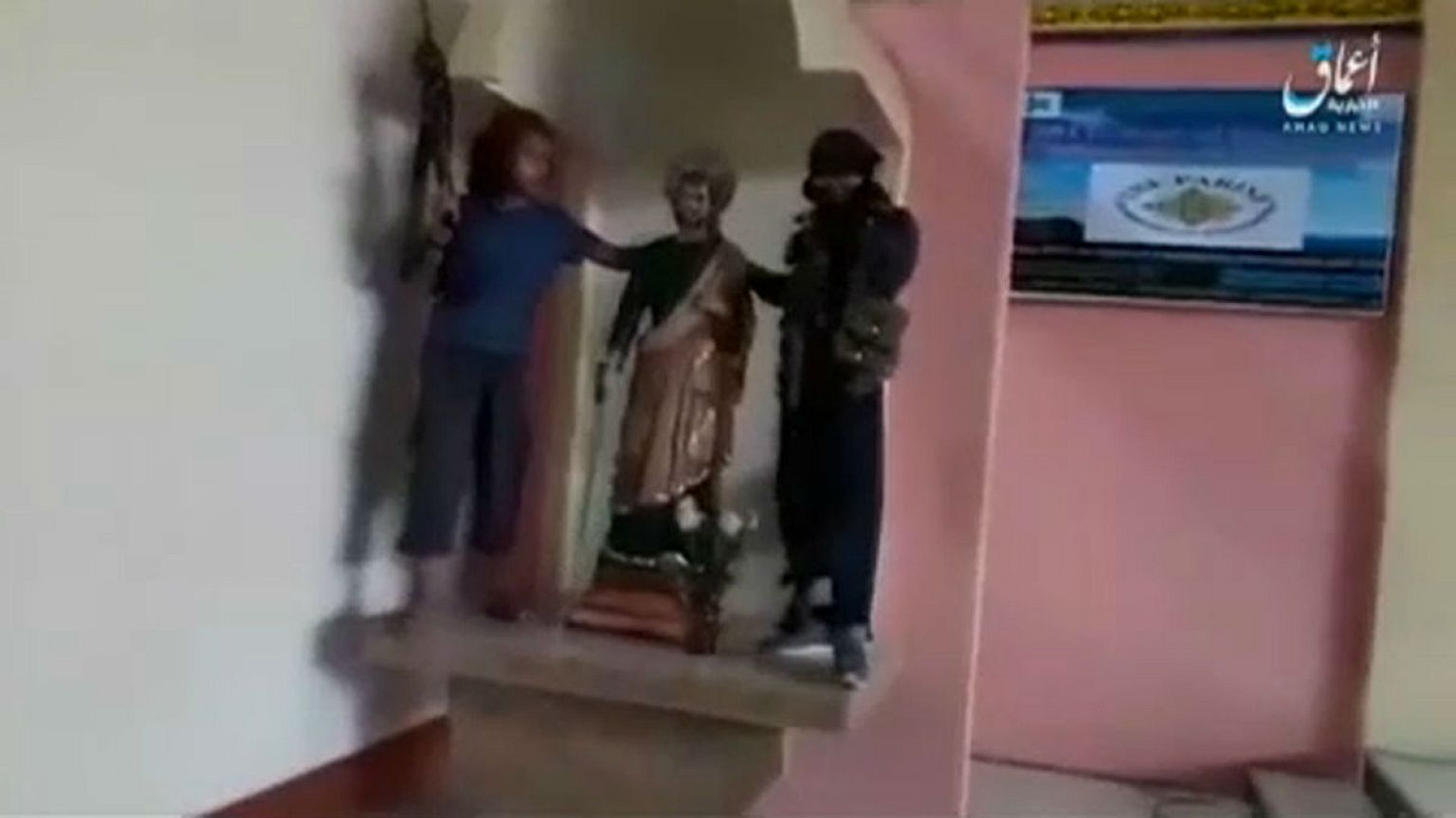Videó a templomgyalázásról