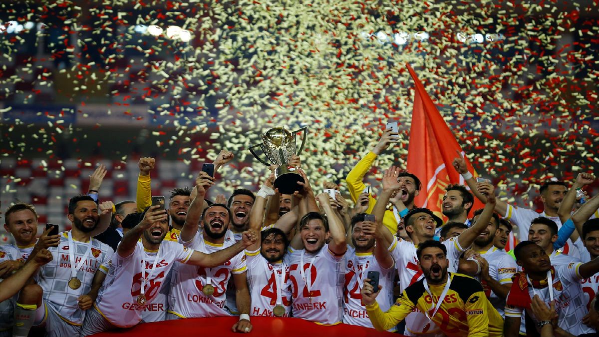 Göztepe 14 yıl aradan sonra Spor Toto Süper Lig'de