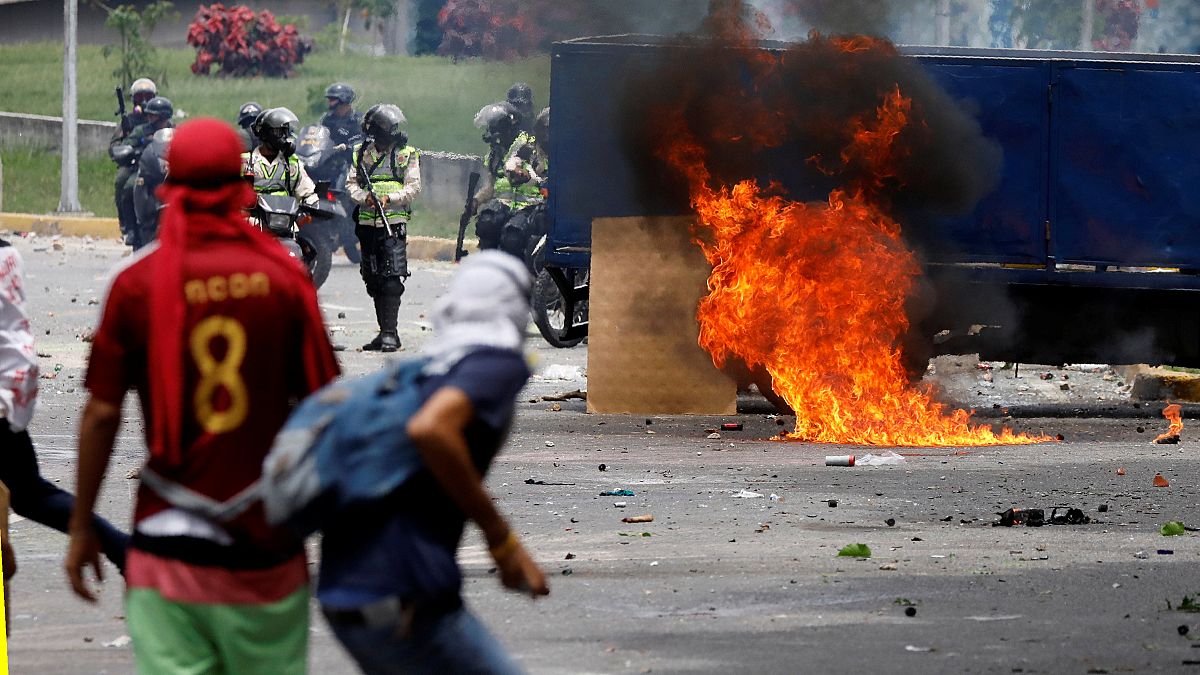 Venezuela: Proteste zu Hause, Zuspruch aus Bolivien
