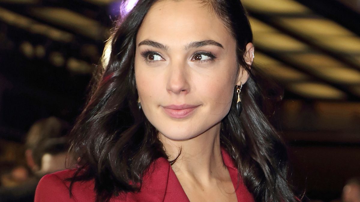 Gal gadot blow job